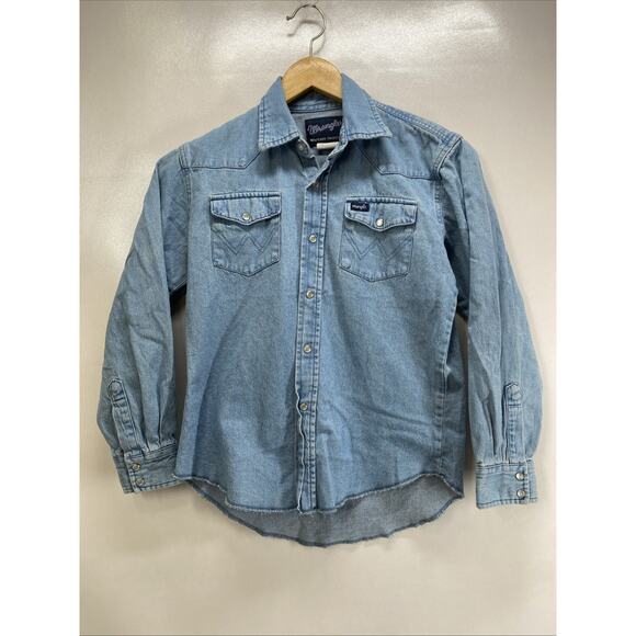 Wrangler Western Blue Denim Long Sleeve Snap Button Shirt Boy’s 10-12 Large 34” - Picture 1 of 8